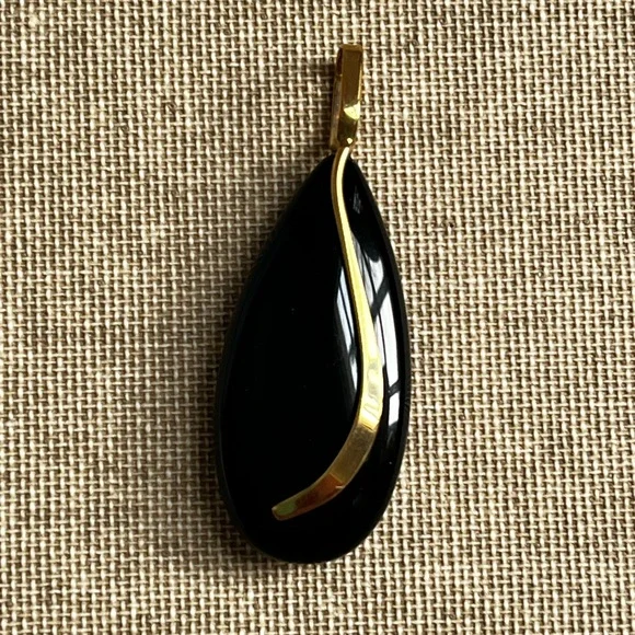 Ross Simons 14K Gold and Onyx Almond Sweep Teardrop Pendant NWT - Picture 5 of 9